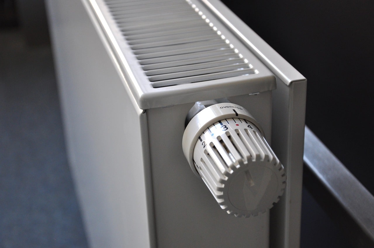 Radiateur et robinet thermostatique